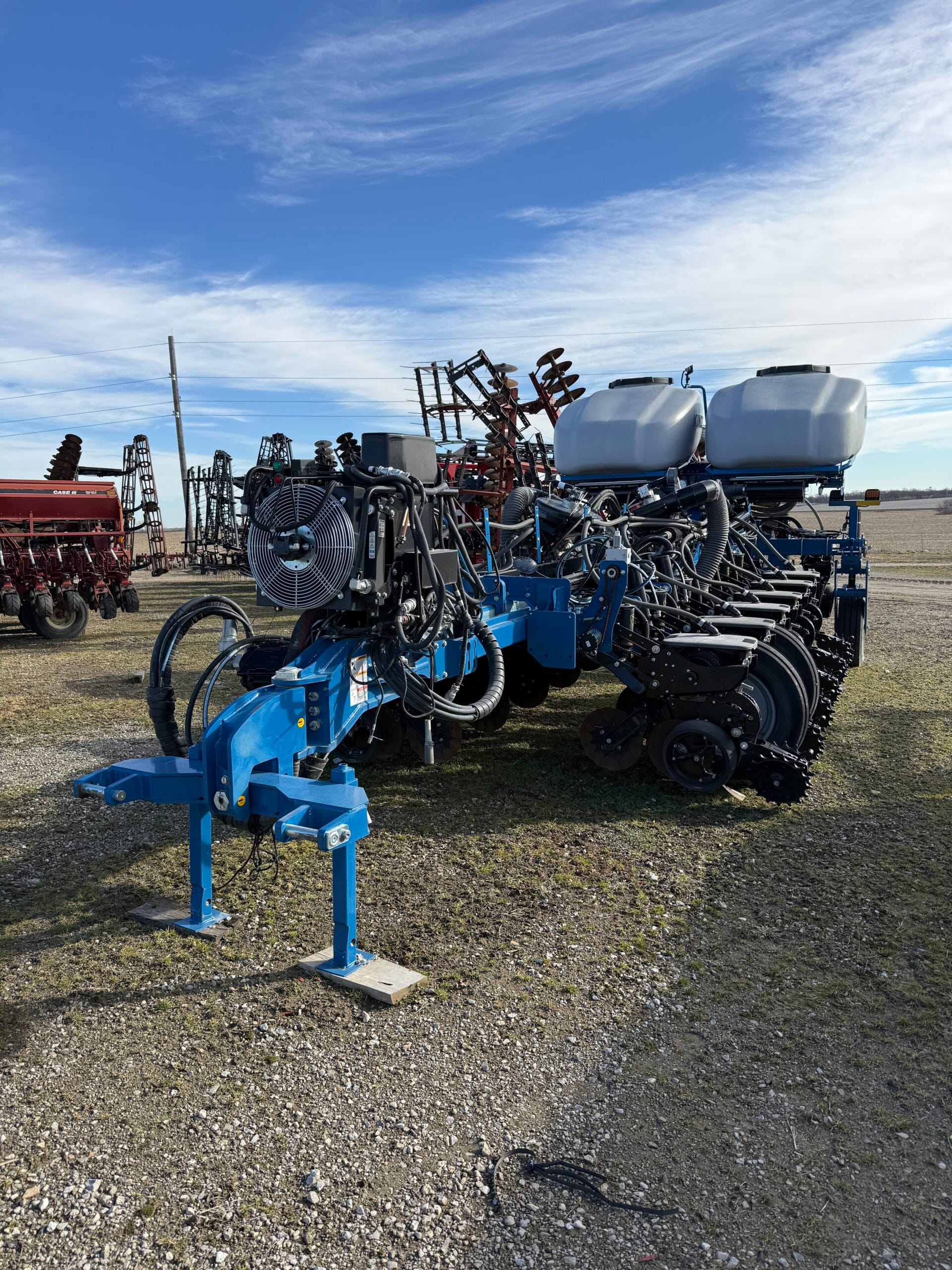 2023 Kinze 4905 16 Row 30″ Planter